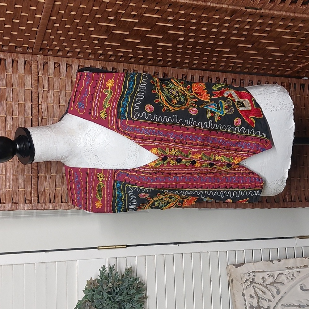 Vintage 1990s Colorful Embroidered Global Vest - Picture 8 of 8